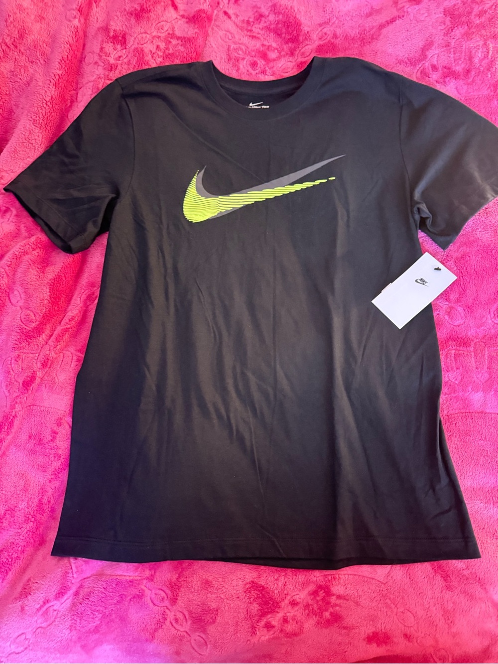Nike Men’s Short Sleeve Tee Size - M